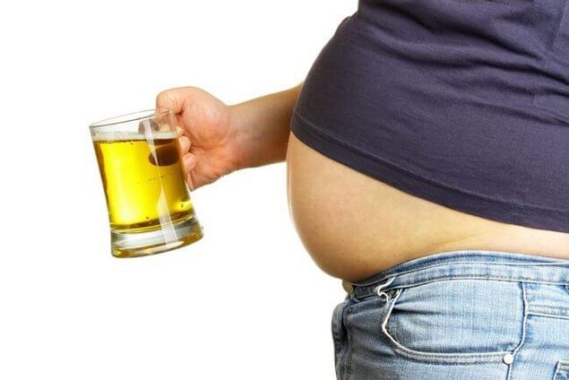 有啤酒肚的男人可以设定目标并减肥